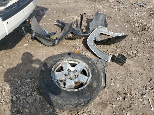 Photo 13 from auction – 2010 JEEP COMMANDER with VIN 1J4RG4GK1AC101480
