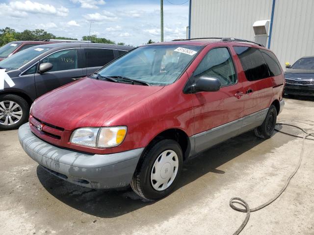 TOYOTA SIENNA LE 2000 with VIN 4T3ZF13C9YU260101 - Photo from auction