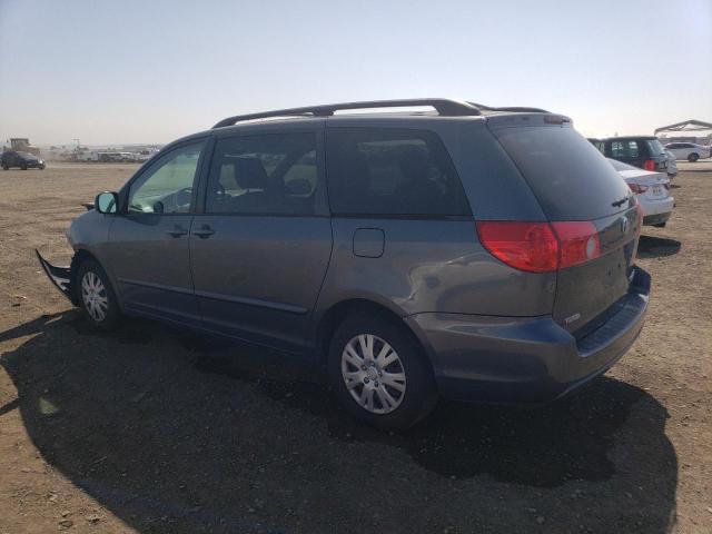 Photo 2 from auction – 2010 TOYOTA SIENNA CE with VIN 5TDKK4CC7AS321497