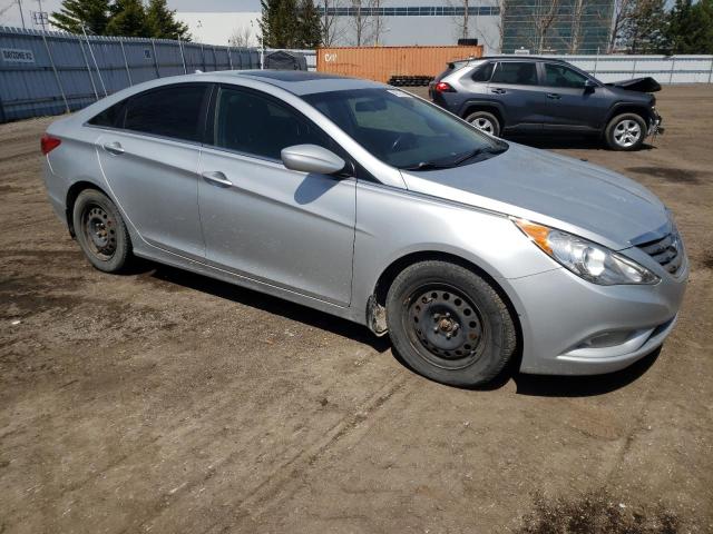 Photo 4 from auction – 2013 HYUNDAI SONATA SE with VIN 5NPEC4AC4DH772720