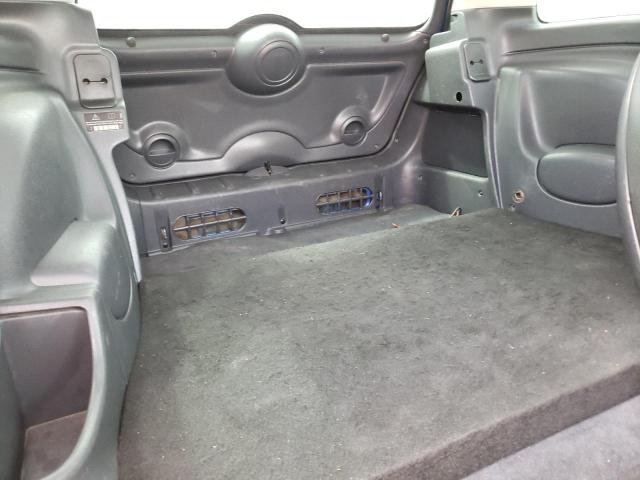 Photo 10 from auction – 2005 MINI COOPER S with VIN WMWRE33515TL10565