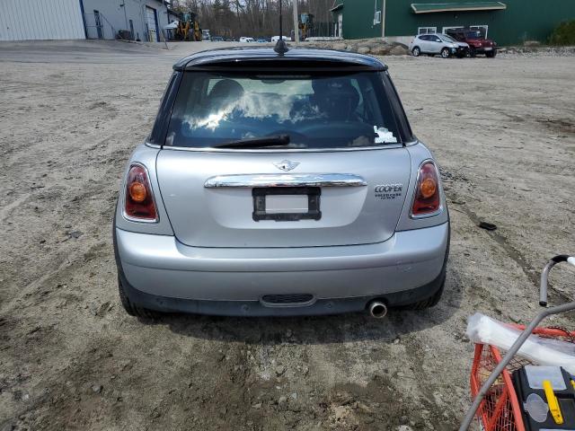 Photo 6 from auction – 2008 MINI COOPER with VIN WMWMF33548TT65555