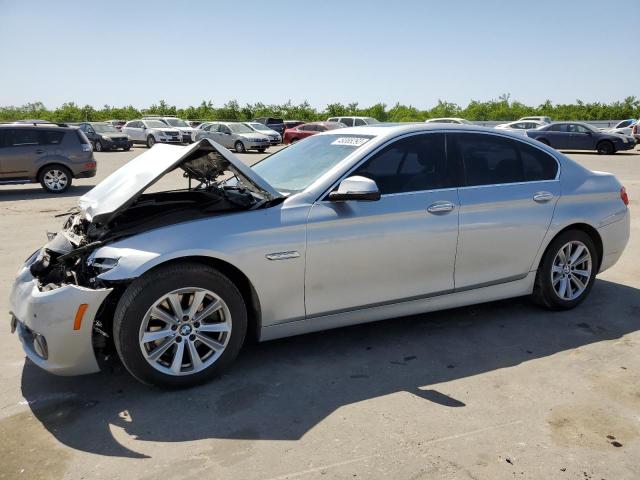 BMW 528 I 2016 مع رقم تعريف المركبة WBA5A5C50GG353599 - صورة من المزاد