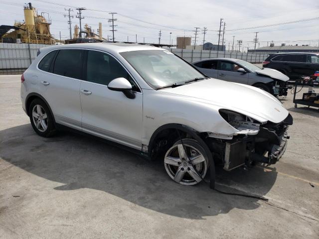 Photo 4 from auction – 2011 PORSCHE CAYENNE S with VIN WP1AE2A25BLA93518