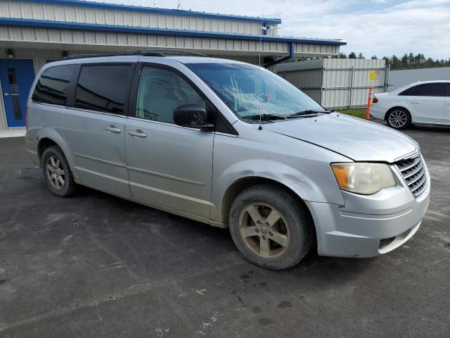 Photo 4 from auction – 2008 CHRYSLER TOWN & COU with VIN 2A8HR54PX8R134988