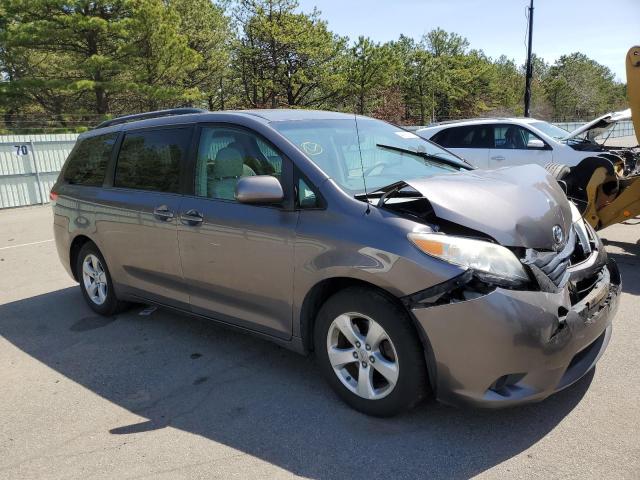 Photo 4 from auction – 2012 TOYOTA SIENNA LE with VIN 5TDKK3DC7CS229401