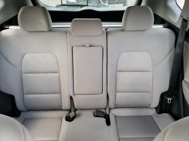 Photo 10 from auction – 2017 HYUNDAI TUCSON LIM with VIN KM8J3CA21HU460653
