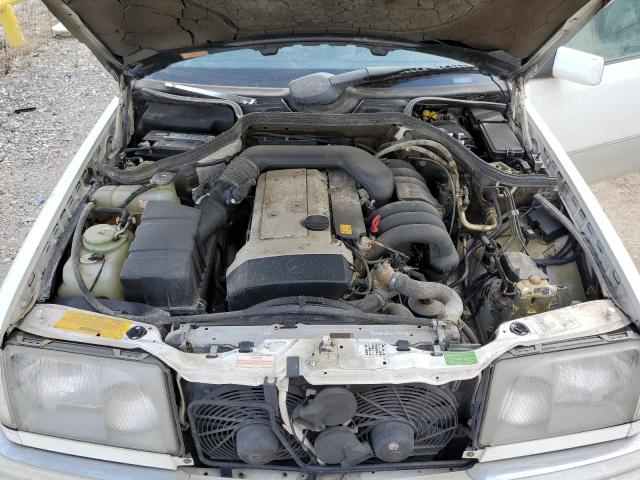 Photo 11 from auction – 1995 MERCEDES-BENZ E 320 BASE with VIN WDBEA32E5SC272461