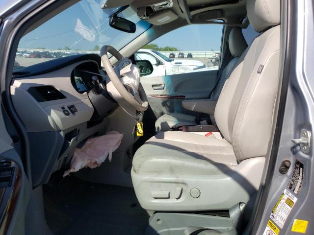 Photo 7 from auction – 2014 TOYOTA SIENNA XLE with VIN 5TDYK3DC0ES430215