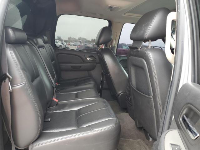 Photo 10 from auction – 2010 CHEVROLET AVALANCHE with VIN 3GNVKFE08AG215819