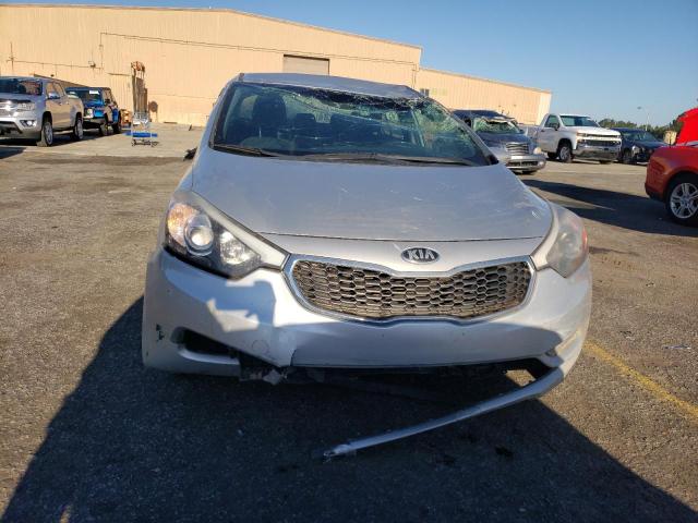 Photo 5 from auction – 2016 KIA FORTE LX with VIN KNAFK4A67G5491918