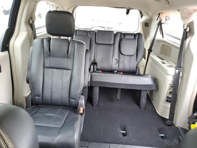 Photo 10 from auction – 2014 CHRYSLER TOWN & COU with VIN 2C4RC1BG7ER377209