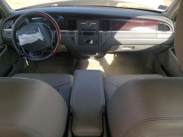 Photo 8 from auction – 2011 LINCOLN TOWN CAR S with VIN 2LNBL8CV6BX763789