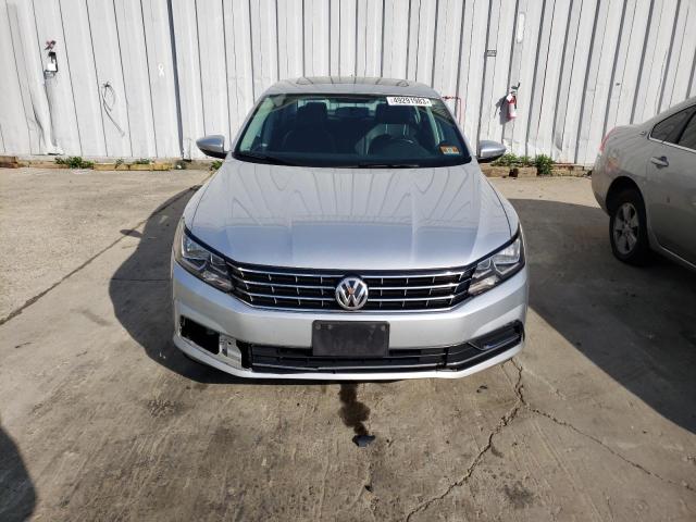 Photo 5 from auction – 2017 VOLKSWAGEN PASSAT SE with VIN 1VWBT7A38HC084528