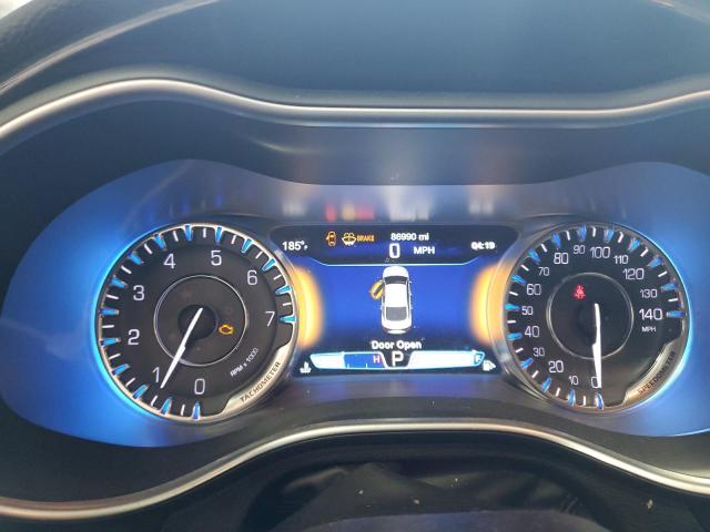 Photo 9 from auction – 2015 CHRYSLER 200 C with VIN 1C3CCCCB4FN672615