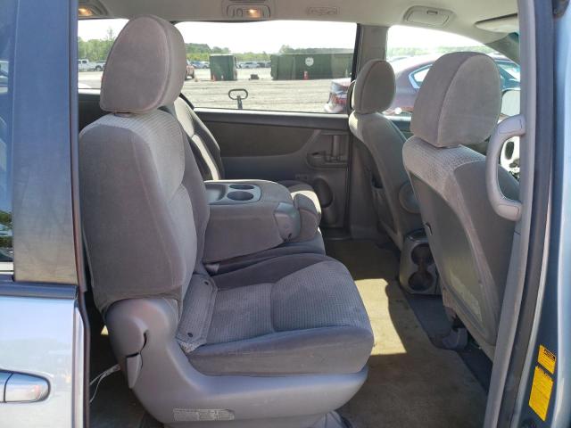 Photo 10 from auction – 2010 TOYOTA SIENNA CE with VIN 5TDKK4CC1AS340949