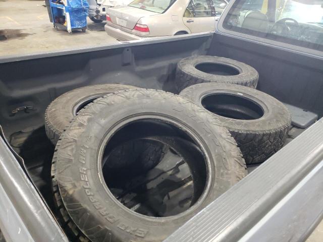 Photo 12 from auction – 1998 FORD F250 with VIN 2FTPF28W2WCA69257