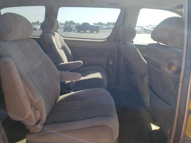 Photo 11 from auction – 2002 TOYOTA SIENNA LE with VIN 4T3ZF13C92U485495