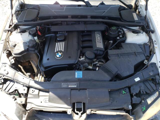 Photo 11 from auction – 2011 BMW 328 I with VIN WBAKE3C51BE557392