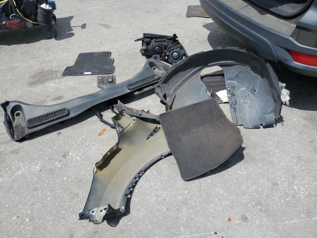 Zdjęcie 13 z aukcji – 2017 FORD ESCAPE S z VIN 1FMCU0F70HUE01893
