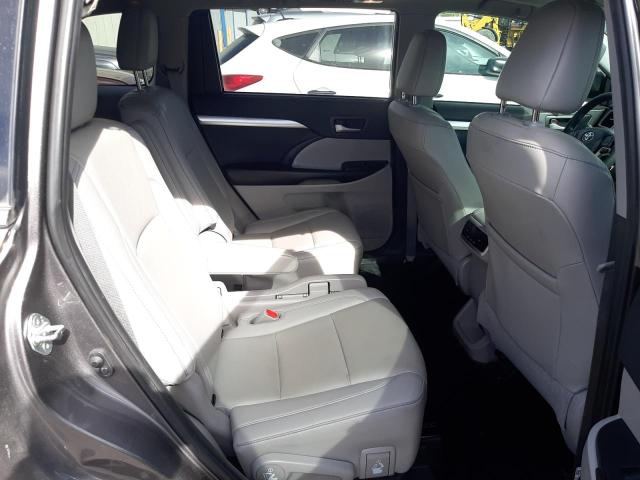 Photo 11 from auction – 2019 TOYOTA HIGHLANDER with VIN 5TDKZRFH8KS554306