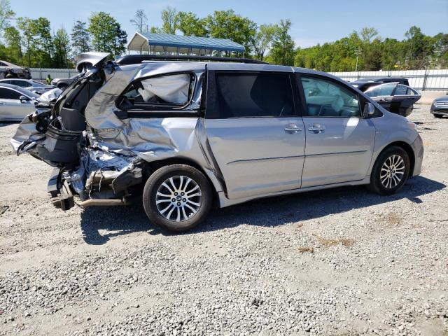Photo 3 from auction – 2018 TOYOTA SIENNA XLE with VIN 5TDYZ3DC3JS953041