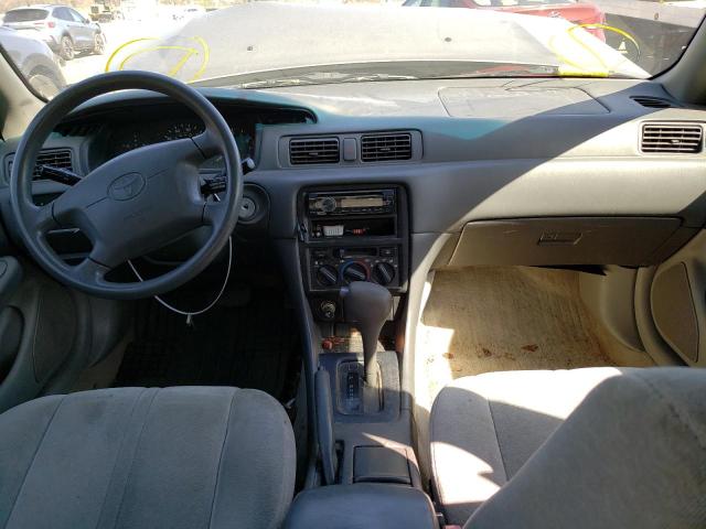 Photo 8 from auction – 1998 TOYOTA CAMRY CE with VIN 4T1BF22K0WU045101