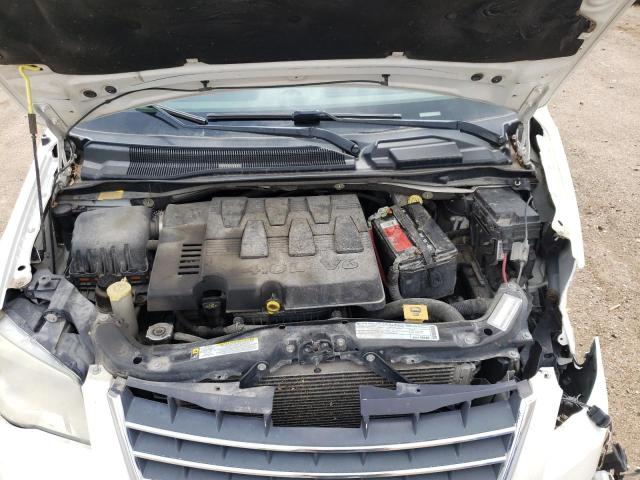 Photo 12 from auction – 2010 CHRYSLER TOWN & COU with VIN 2A4RR7DX0AR399152