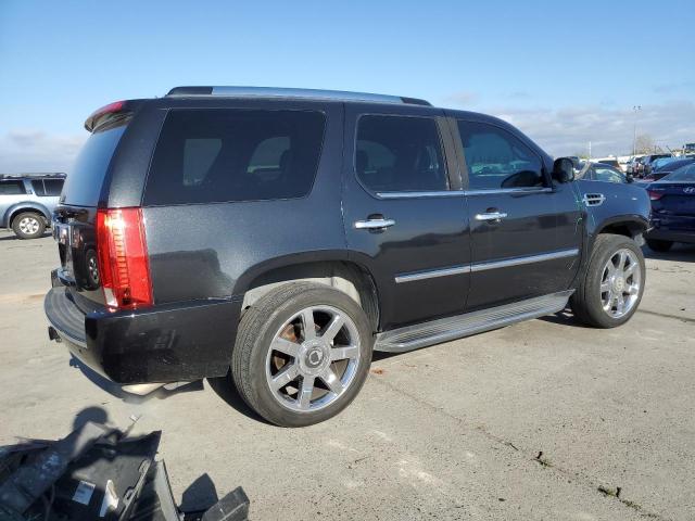 Photo 3 from auction – 2010 CADILLAC ESCALADE L with VIN 1GYUKBEF5AR154618