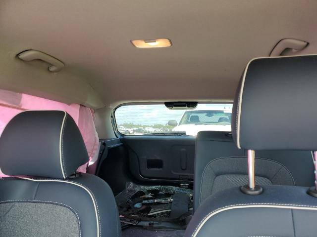 Photo 10 from auction – 2023 HYUNDAI VENUE SEL with VIN KMHRC8A35PU220142
