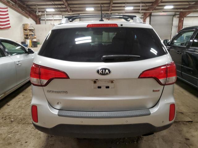 Photo 6 from auction – 2014 KIA SORENTO LX with VIN 5XYKTDA64EG516745