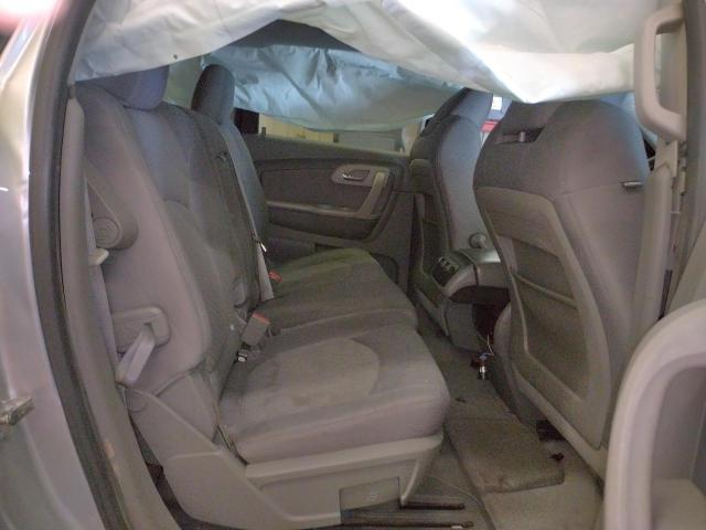 Photo 10 from auction – 2010 CHEVROLET TRAVERSE L with VIN 1GNLVEED8AS140155