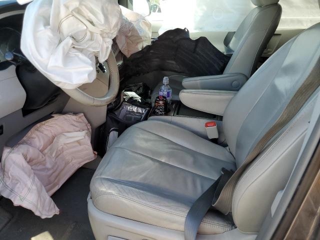 Photo 7 from auction – 2011 TOYOTA SIENNA XLE with VIN 5TDYK3DC3BS091137