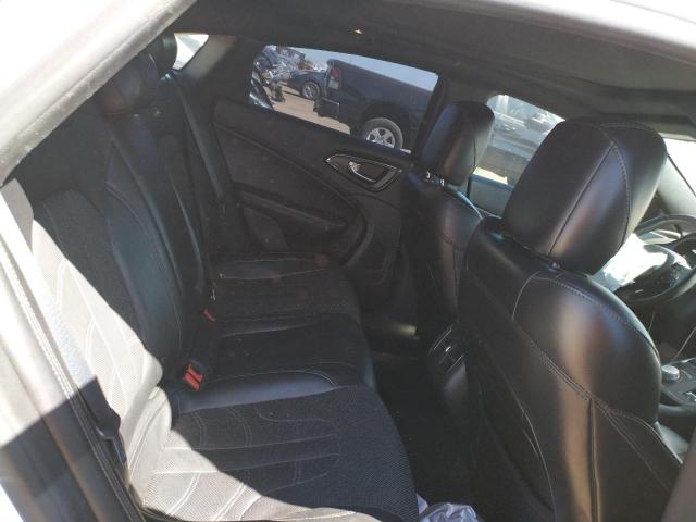 Photo 10 from auction – 2016 CHRYSLER 200 S with VIN 1C3CCCBB4GN139764