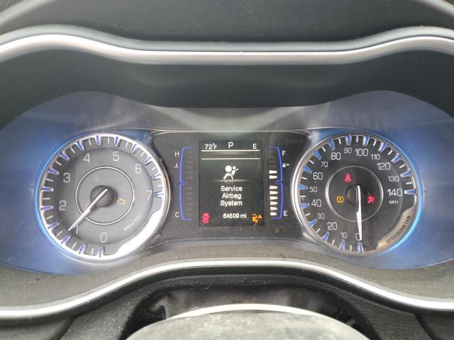 Photo 9 from auction – 2015 CHRYSLER 200 LIMITE with VIN 1C3CCCAB3FN655744