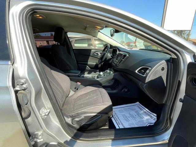 Photo 5 from auction – 2015 CHRYSLER 200 LIMITE with VIN 1C3CCCAB5FN726135
