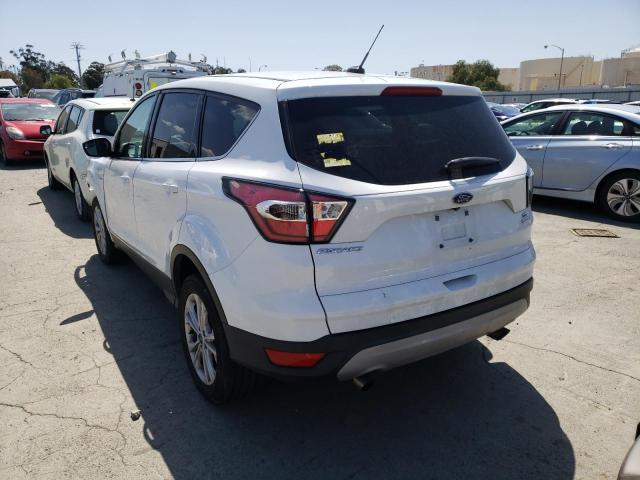Photo 2 from auction – 2017 FORD ESCAPE SE with VIN 1FMCU0GD0HUE39743
