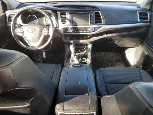 Photo 8 from auction – 2018 TOYOTA HIGHLANDER with VIN 5TDBZRFH0JS800828