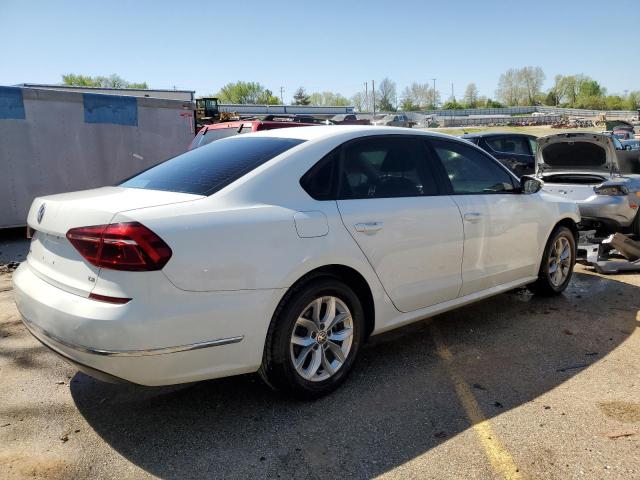 Photo 3 from auction – 2018 VOLKSWAGEN PASSAT S with VIN 1VWAA7A30JC009247