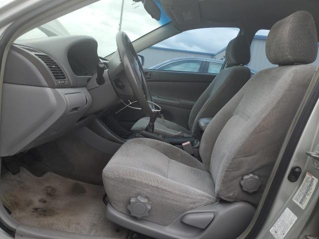 Photo 7 from auction – 2002 TOYOTA CAMRY LE with VIN JTDBE32K120003681