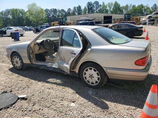 Photo 2 from auction – 1999 MERCEDES-BENZ E 320 with VIN WDBJF65H6XA740028