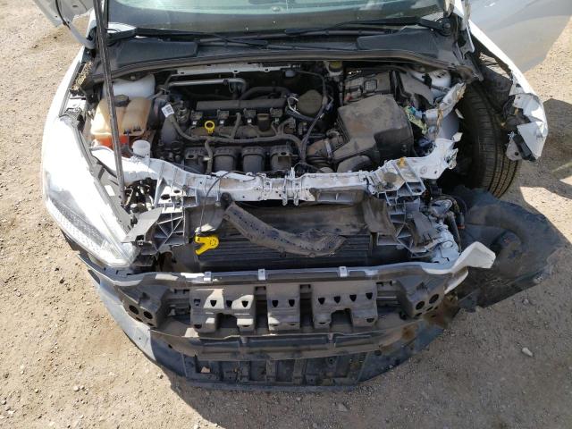 صورة رقم 11 من المزاد - 2015 FORD FOCUS SE مع VIN 1FADP3K21FL386096