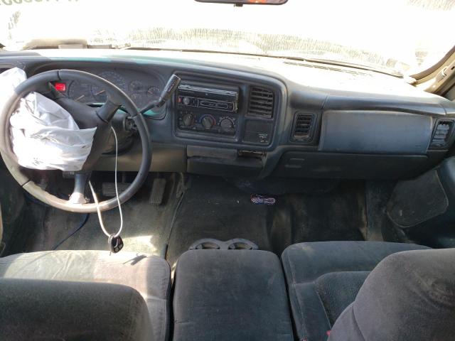 Photo 8 from auction – 2001 CHEVROLET SILVERADO with VIN 2GCEC19T111230927