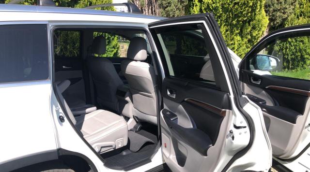Photo 6 from auction – 2016 TOYOTA HIGHLANDER with VIN 5TDYKRFH0GS147781