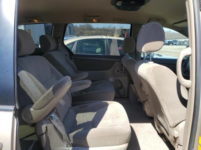 Photo 11 from auction – 2004 TOYOTA SIENNA CE with VIN 5TDZA23CX4S180130