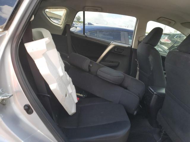 Photo 11 from auction – 2015 TOYOTA RAV4 LE with VIN JTMZFREV2FD073712