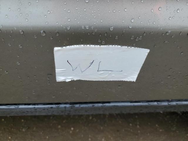 Photo 12 from auction – 2001 MERCURY GRAND MARQ with VIN 2MEFM74WX1X660490