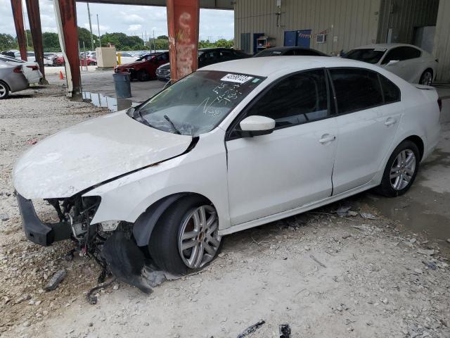 VOLKSWAGEN JETTA S 2018 with VIN 3VW2B7AJ0JM243189 - Photo from auction