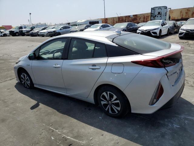 Photo 2 from auction – 2018 TOYOTA PRIUS PRIM with VIN JTDKARFP0J3083234