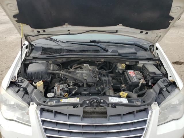 Photo 12 from auction – 2008 CHRYSLER TOWN & COU with VIN 2A8HR54PX8R768253